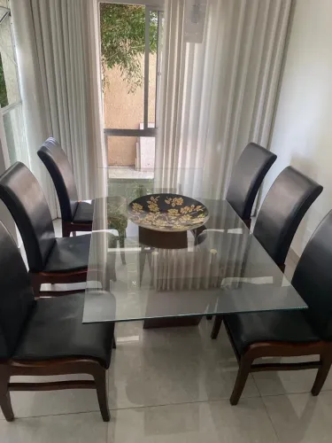 Mesa da Líder com cadeiras em couro original