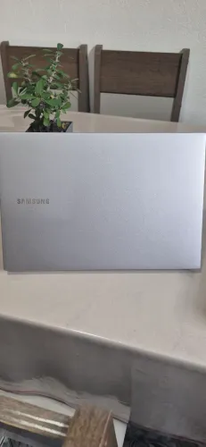Notebook para retirada de peças