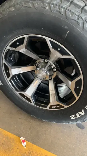 Rodas R16