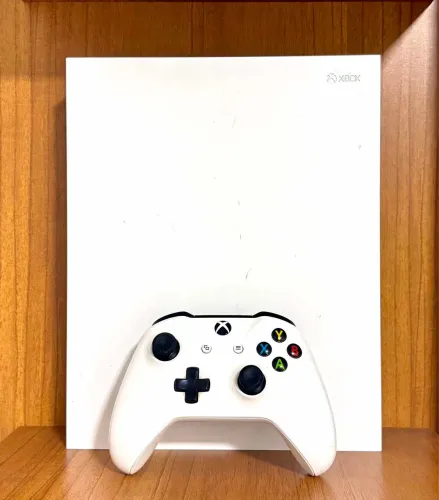 Xbox One X