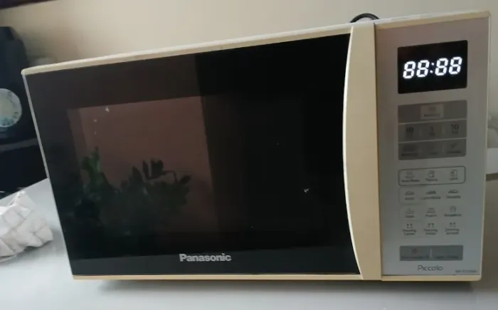 MICROONDAS PANASONIC 20 LITROS