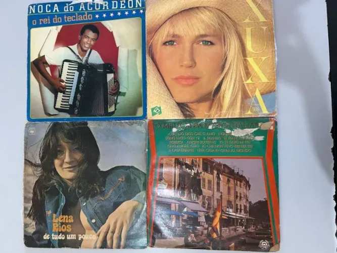Vendo discos de vinil em perfeito estado vários títulos