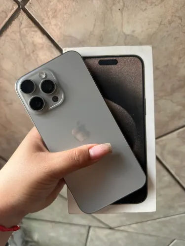 iPhone 15 pro Max 256GB