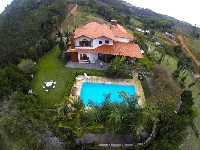 Sítio com 6 dormitórios à venda, 580800 m² por R$ 4.500.000,00 - Rio Bonito - Tapiraí/SP