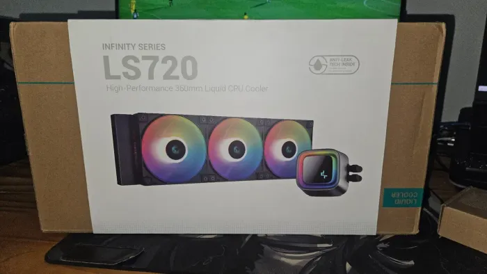 Water cooler deepcool Ls720 360mm