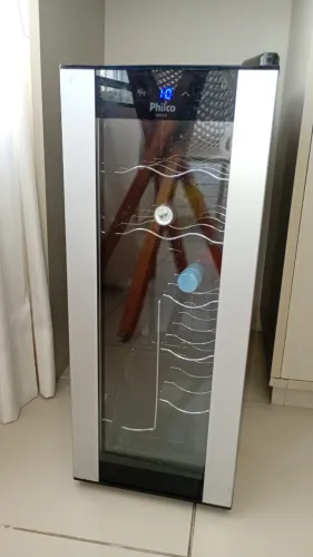 Adega eletrônica Philco 12 garrafas