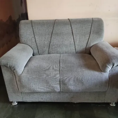 Sofá 2 lugares apoio costas removivel