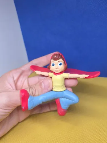 Boneca Chapeuzinho Vermelho do filme Deu a Louca na Chapeuzinho
