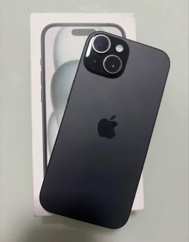 iPhone 15 128GB Preto