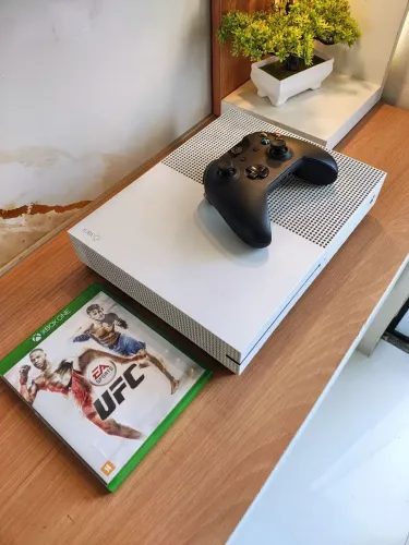 Xbox One S 1 TB Completo 