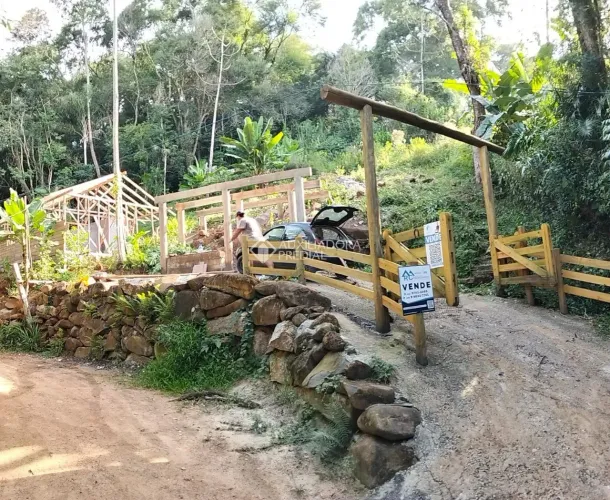 Terreno Encantada