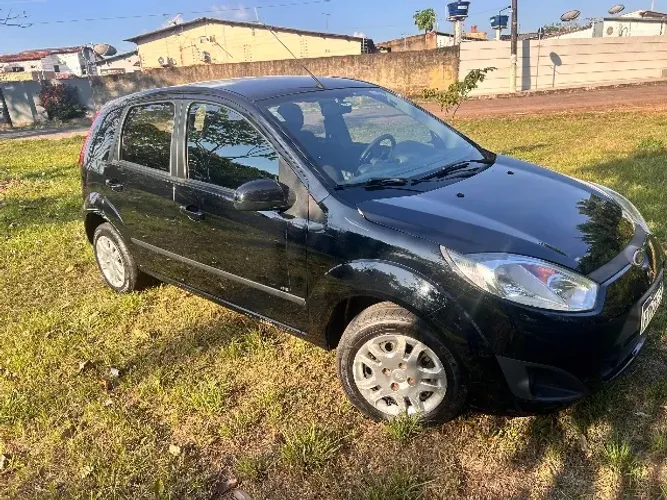 Ford Fiesta SE 1.6 8V Flex 5P 2014