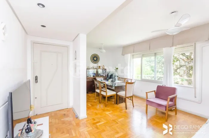 Apartamento à venda Rua Carazinho, Petrópolis - Porto Alegre