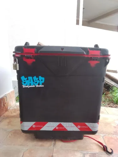 Vendo baú 110 litros BARATO !!!!!