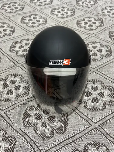 Capacete new liberty 3