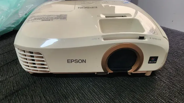 Projetor Epson Home Cinema