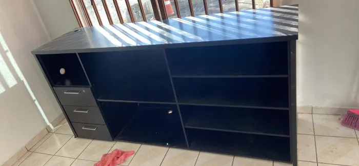 Vendo balcão mdf