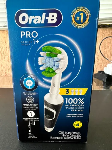 Escova de Dentes Elétrica Oral-B Pro Series 1+ - Nova, Lacrada