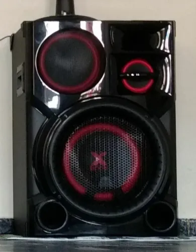 XBoom LG-CJ98 2.700W