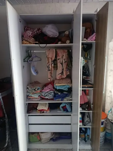 Vendo guarda roupa