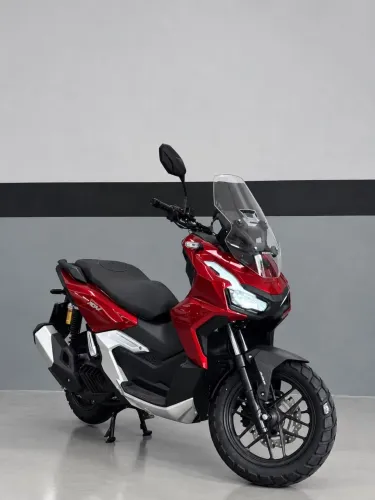 ADV 160