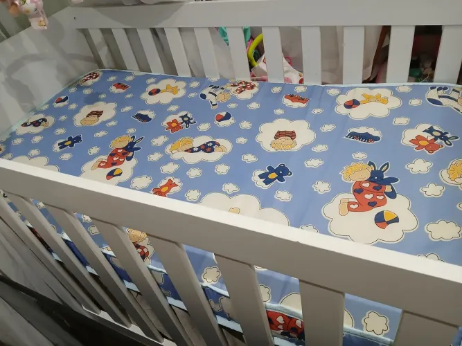 Berço retrô comprado colchão