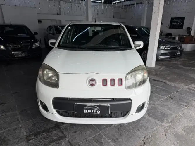 Fiat Uno Sporting 1.4 EVO Fire Flex 8V 4P 2013