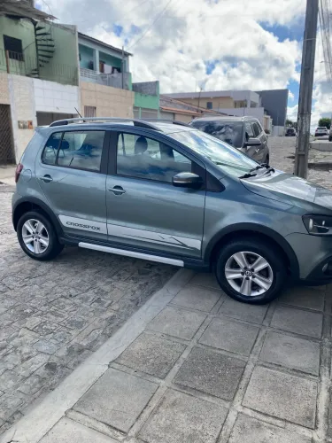 Volkswagen Crossfox 1.6 MI Total Flex 8V 5P 2011