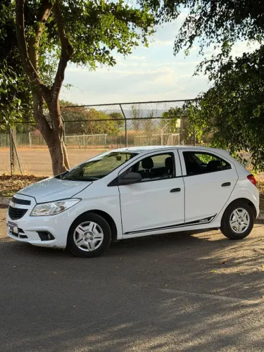 Chevrolet Onix JOY Hatch 1.0 8V Flex Mec. 4P 2018