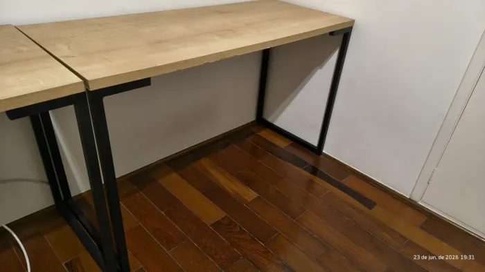 2 Mesas tipo Escrivaninha