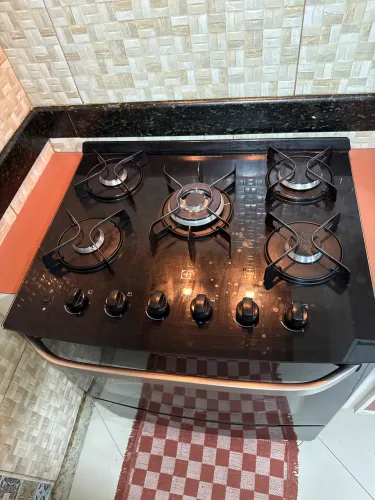 Fogão Electrolux 5 bocas, mesa de vidro