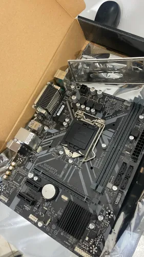Placa Mãe Gigabyte H310M DS2 2.0 (LGA 1151 / Intel 8ª e 9ª Ger) - NOVA