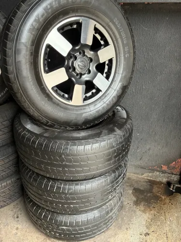 Jogo de rodas aro 16 originais Nissan