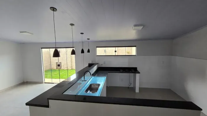 Casa 3 Quartos (1 Suíte) Reformada | Conjunto Caiçara | Próx. BR-153 e Av. Leste-Oeste