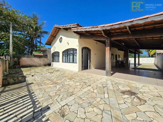 Casa com 4 quartos e piscina à venda! - Três Marias - Peruíbe/SP