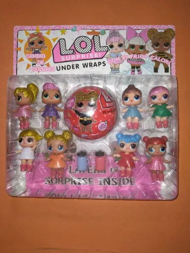 Brinquedo boneca LOL 