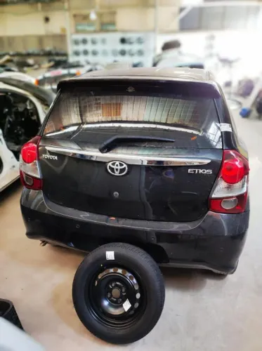 Caixote TRASEIRÃO Toyota Etios 2018 liso