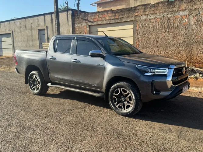 Toyota Hilux CD SRX 4X4 2.8 TDI 16V Diesel Aut. 2024