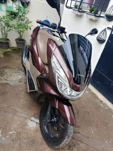 PCX moto em perfeitas condições.