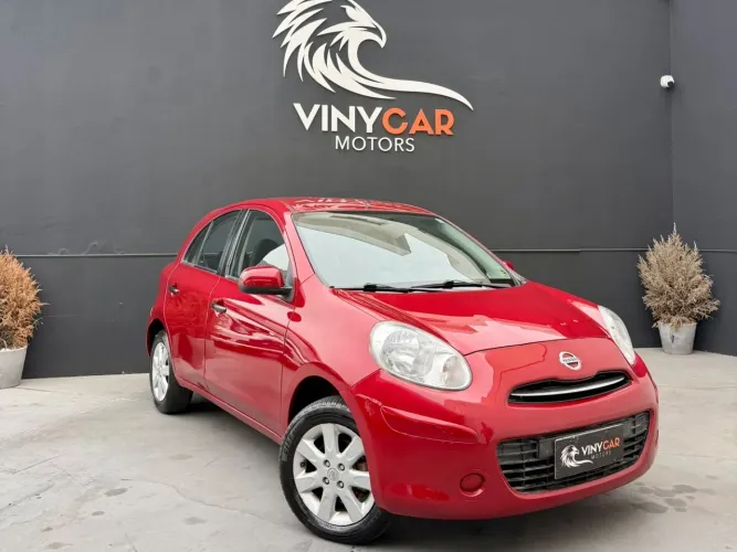 Nissan March SV 1.6 16V Flexstart 5P Mec. 2013