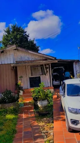 Vendo casa em Colombo