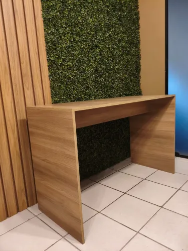 Mesa amadeirada