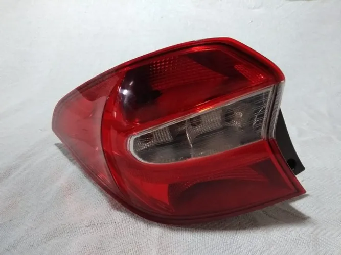 Lanterna esquerda Ford Ka sedan 2014 até 2018