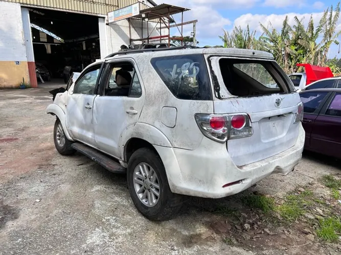 Sucata de Hilux sw4 2.7 
