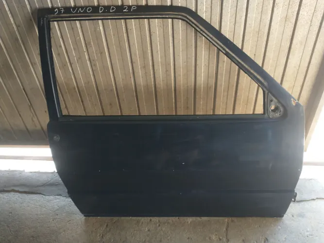 Porta dianteira direita Fiat/uno 95 2p