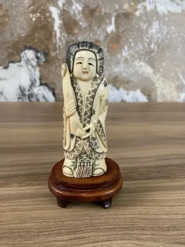 Antiga e Autêntica Netsuke em Marfim | Antiguidades