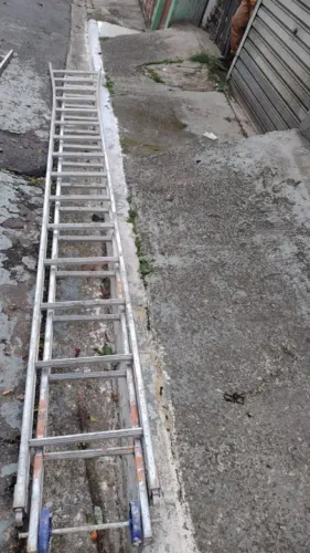 ESCADAS DIVERSAS FIBRA,PLATAFORMA.ALUMINIO