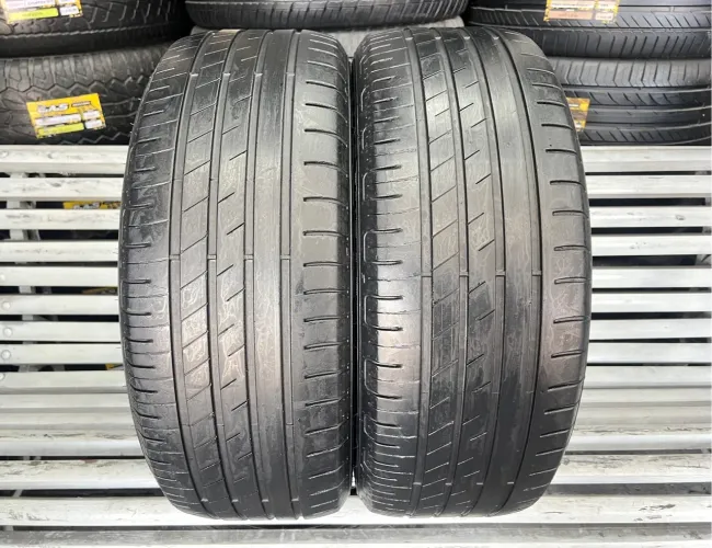 Par de Pneus 215/55/18 Goodyear Wrangler Territory HT R$649,00 / Pneu 215/55R18