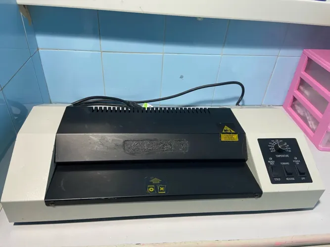 Laminadora de Plastificar A4 - Usada
