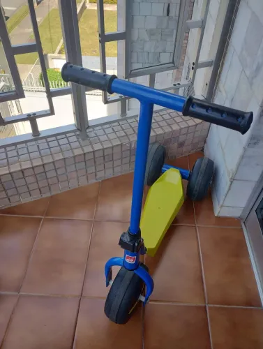 Patinete Adventure Azul Bandeirante<br>